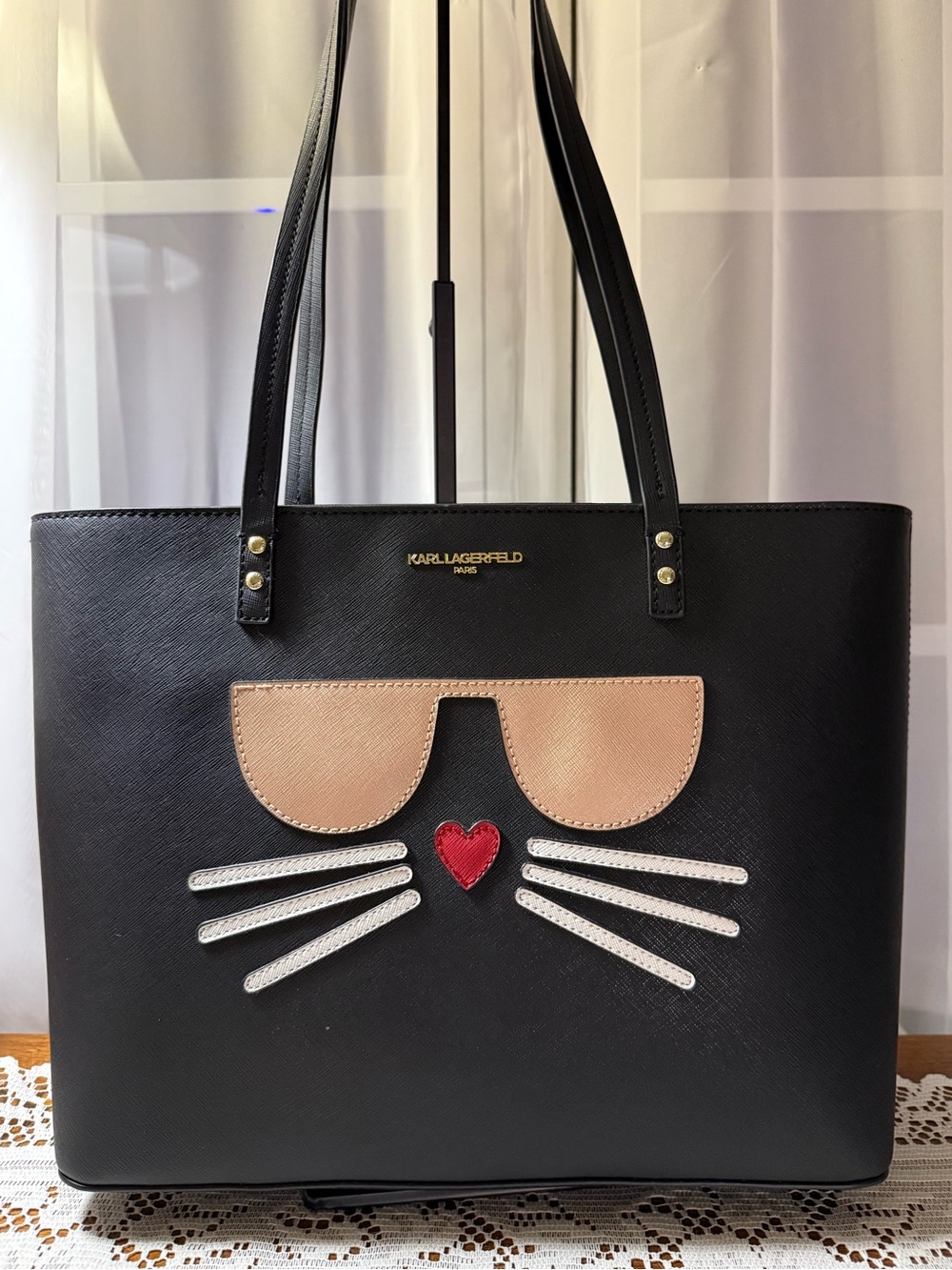 Karl Lagerfeld Paris Maybelle
Choupette Cat Tote
